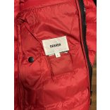 Dekker férfi kapucnis steppelt kabát piros színben 