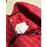 Dekker férfi kapucnis steppelt kabát piros színben 