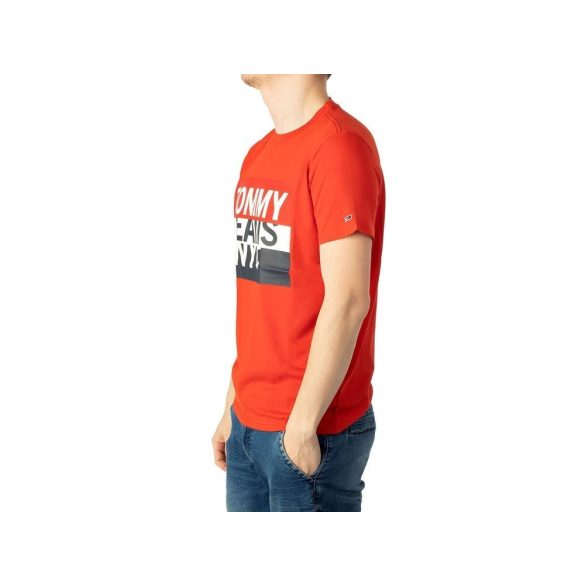 Tommy Jeans férfi pamut póló elején logó mintával piros színben