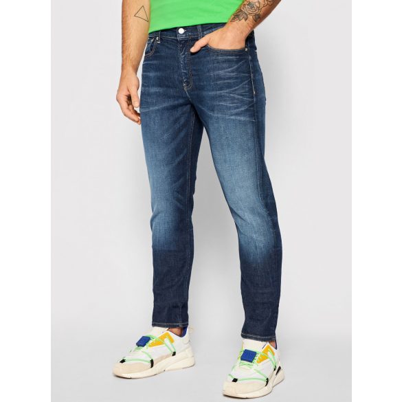 Calvin Klein Jeans firfi slim fit tapered fazonú koptatott középkék színben