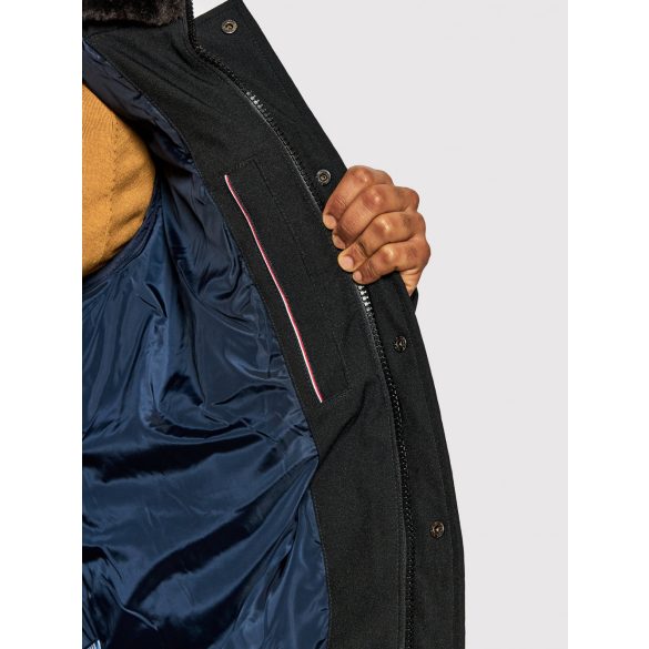 Tommy Hilfiger férfi télikabát thermobéléssel kapucnival fekete színben